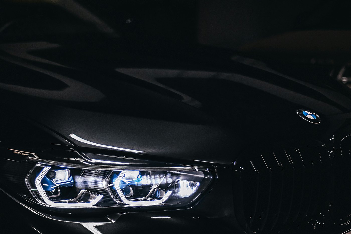 BMW 7 Series — triple black